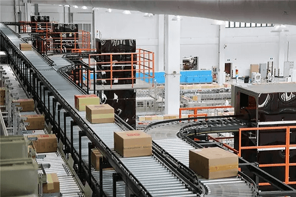 上海艾思捷減速機(jī)在運(yùn)輸線上的使用。