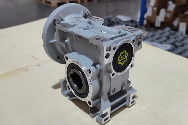 上海艾思捷推薦一款高溫?zé)岘h(huán)境減速電機 (3).jpg