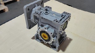 艾思捷長期供應(yīng)MRV063蝸輪蝸桿減速機 效率高扭矩大